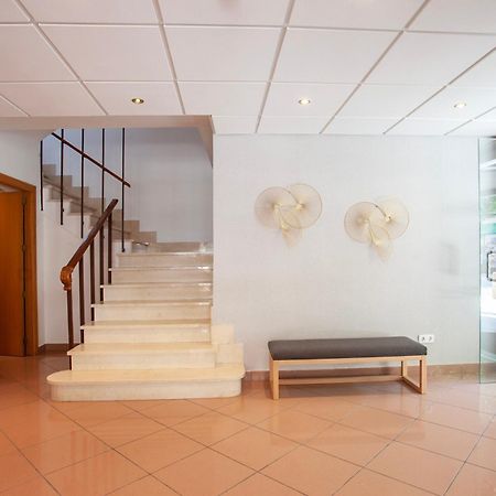 Hostal Residencia Sutimar Peguera Exterior photo